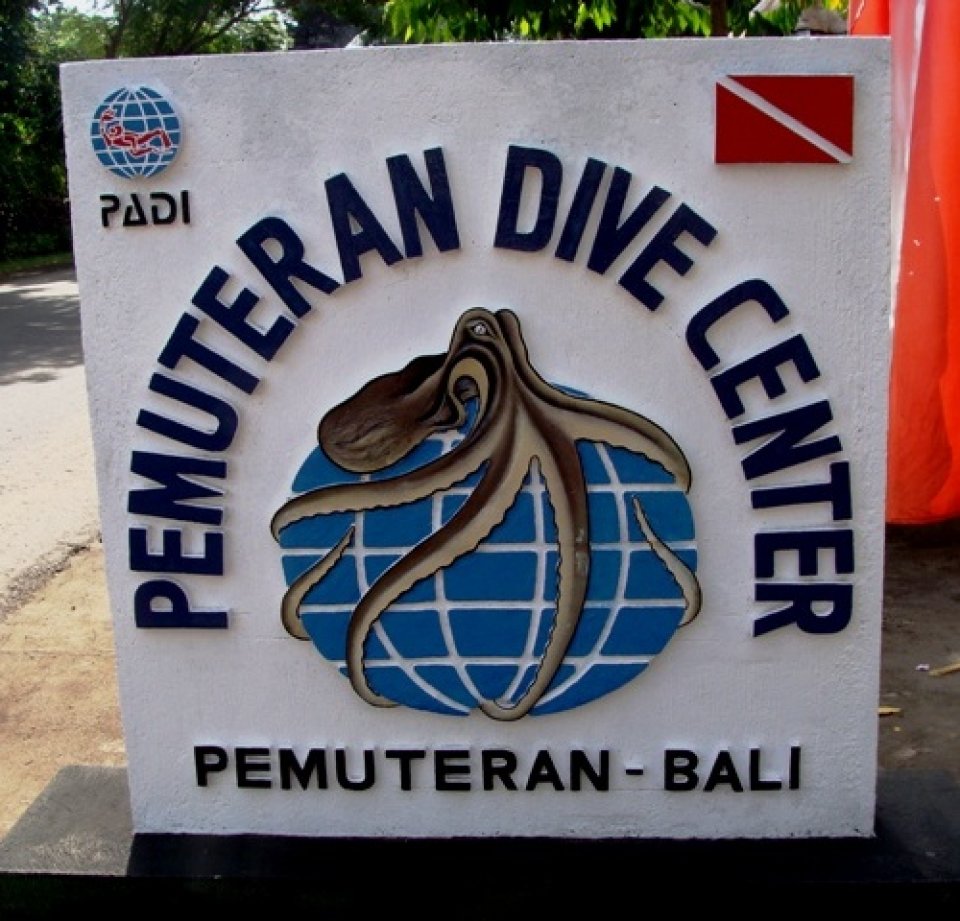 Sign Pemuteran Dive Center
