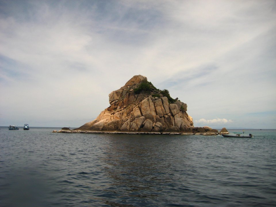 shark island from surface